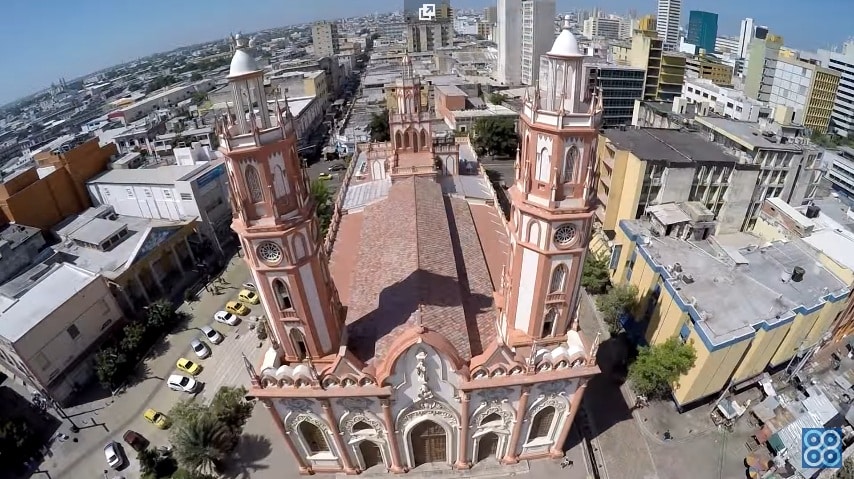 Drones Colombia: Iglesia San Nicolás Barranquilla desde un dron.