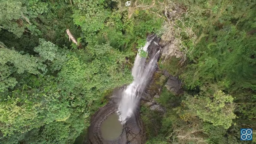 Cascadas de Juan Curí en Santander. Drones Sky Zoom.