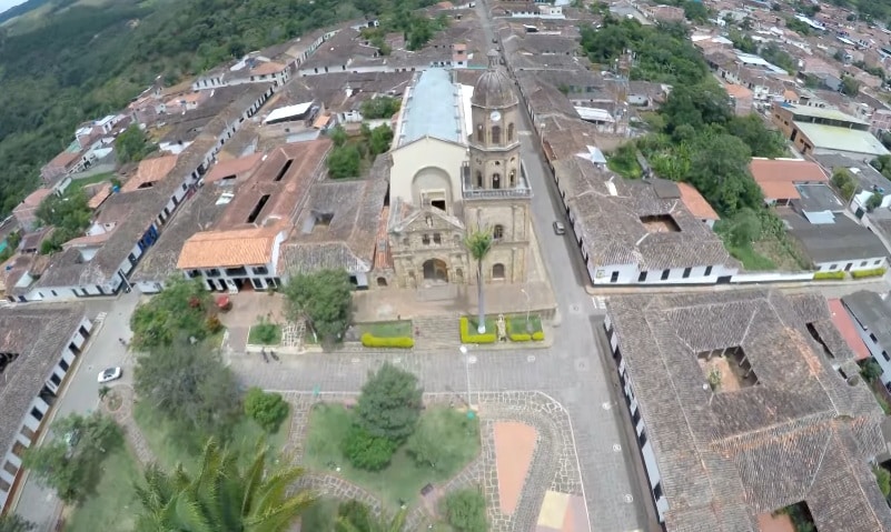 Curití - Santander, el pueblito de las brumas y los bellos atardeceres.