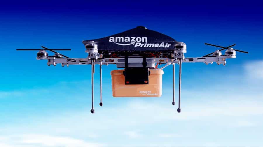 Reparto de paquetes con paracaídas con drones de Amazon.