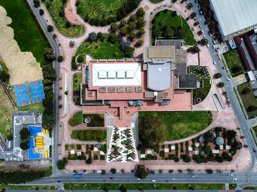 biblioteca-julio-mario-santodomingo-bogota-drones biblioteca julio mario santodomingo bogota