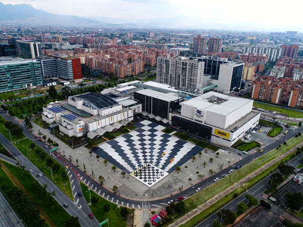centro-comercial-gran-estacion-servicio-de-dron-en-bogota-con-piloto-certificado centro comercial gran estacion bogota drones