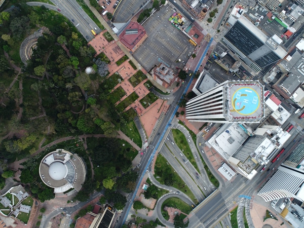 torre-colpatria-drones-en-bogota torre colpatria drones en bogota