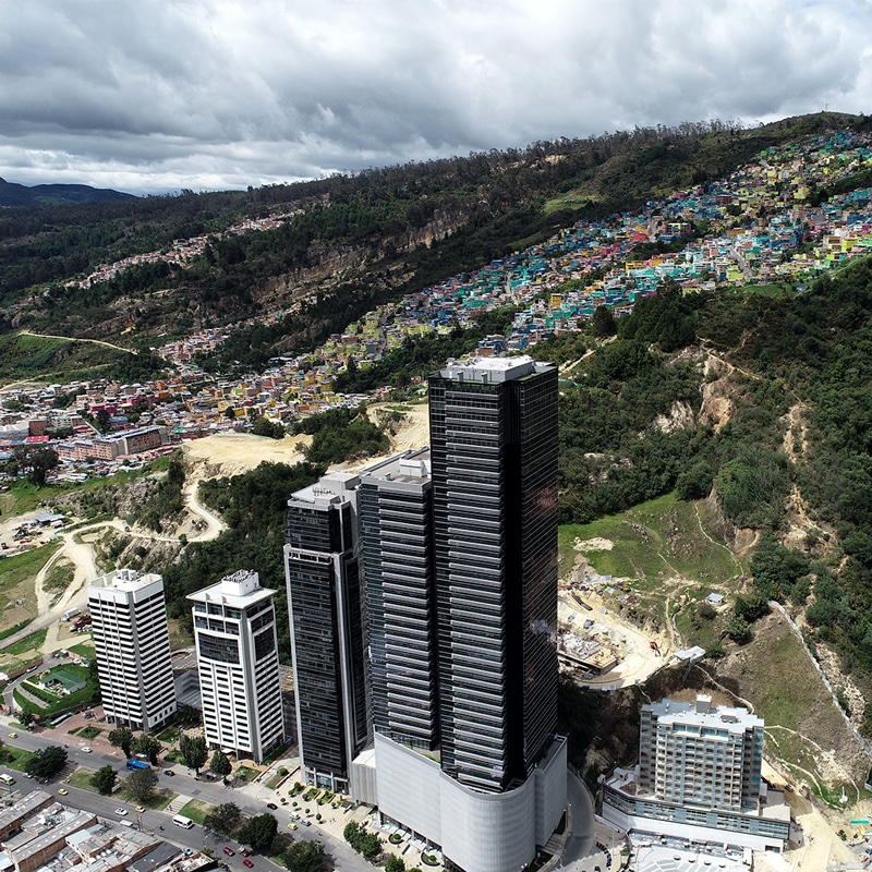 drones-para-bienes-raices-bogota-Edificio-North-Point-Torre-Krystal drones para bienes raices bogota Edificio NorthPoint Torre Krystal