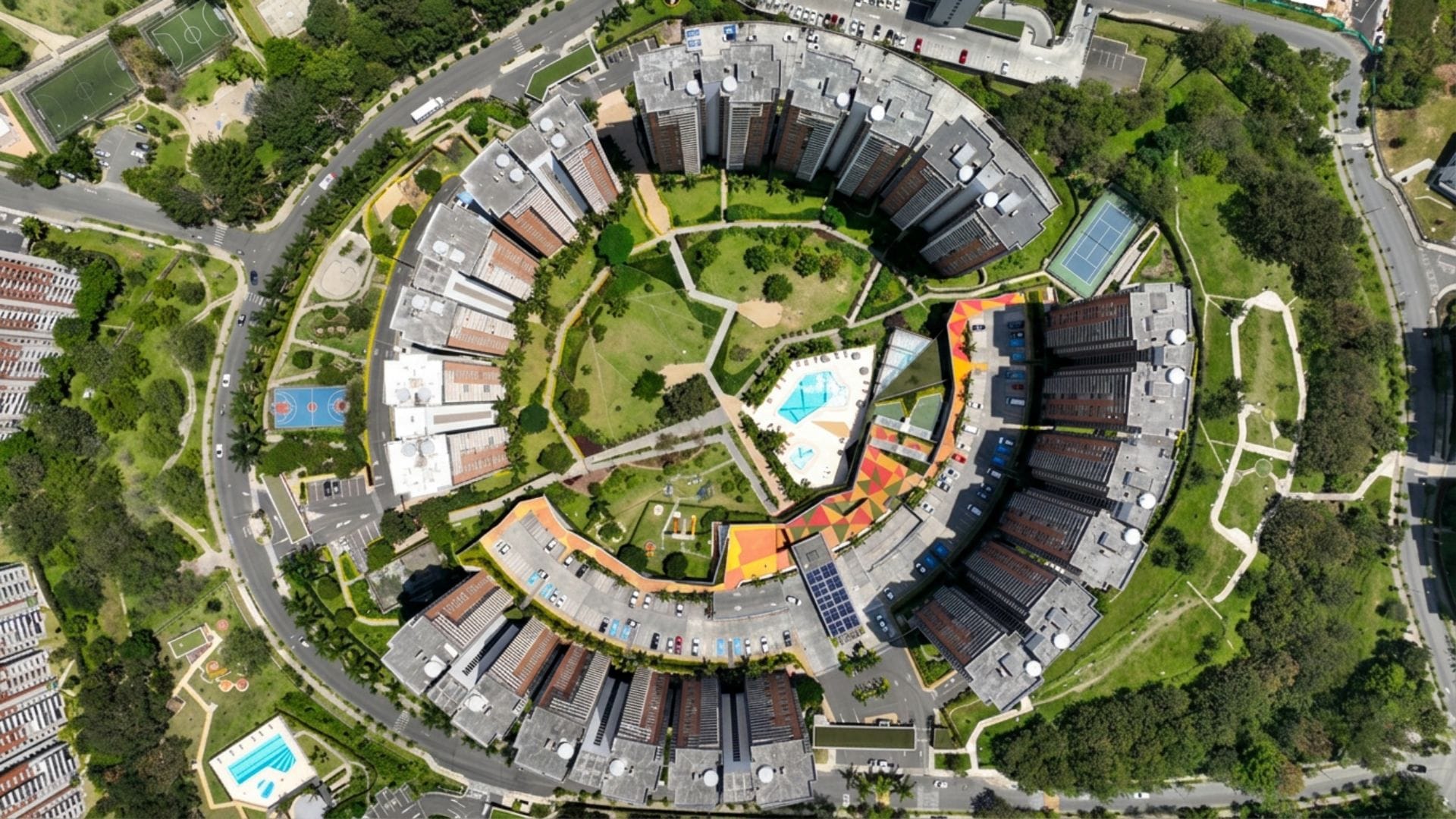 Promoción Inmobiliaria con Drones en Medellín