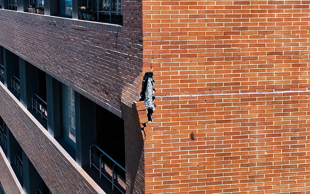 Inspección de cubiertas y fachadas con drones tras terremoto en Colombia